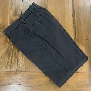 Dockers Men’s Straight Fit Flat Front Chinos, Size 30x32, Charcoal Gray